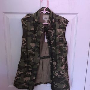 Kids camo vest